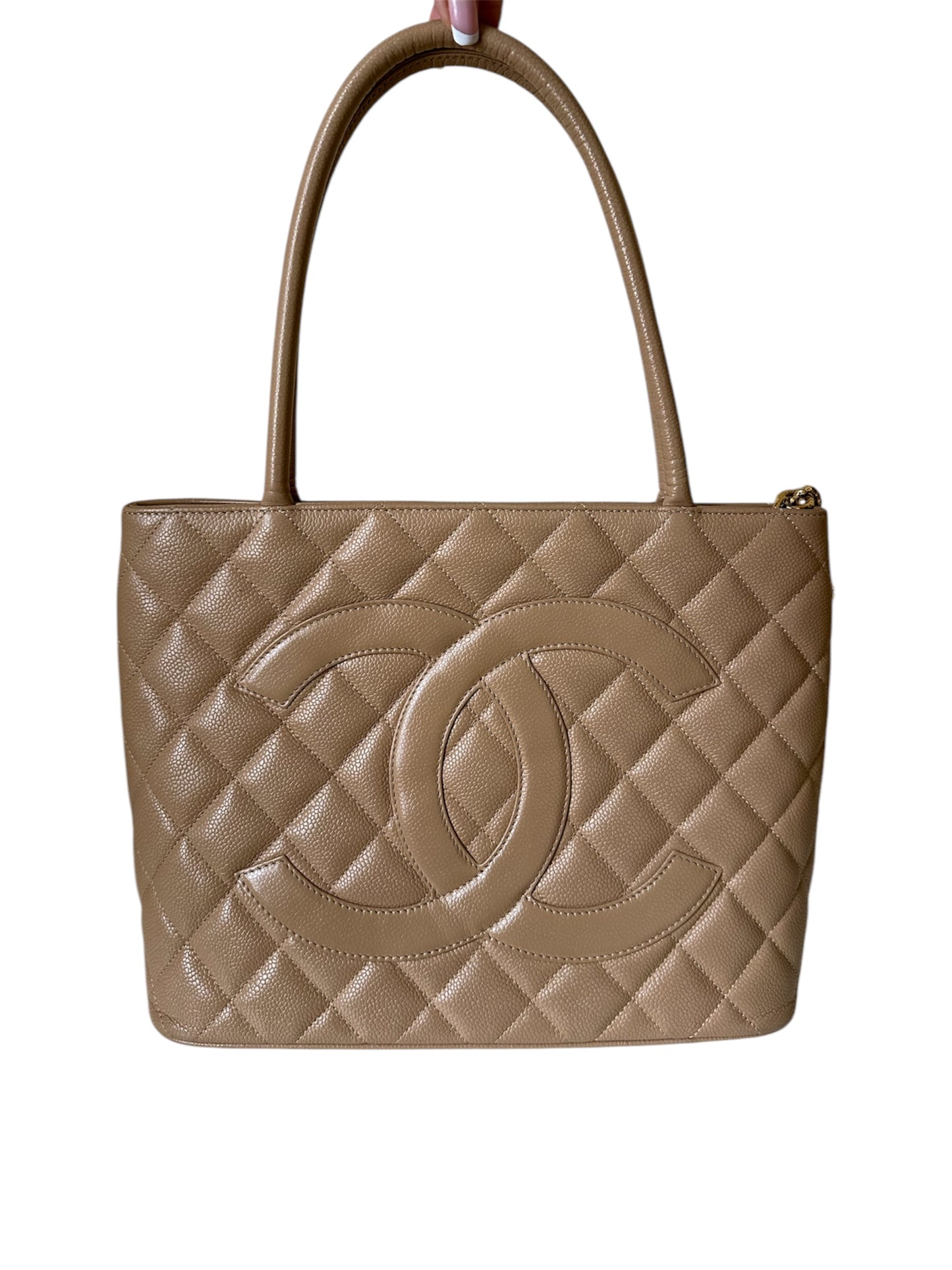 Chanel Medaillon Leather Handbag Beige